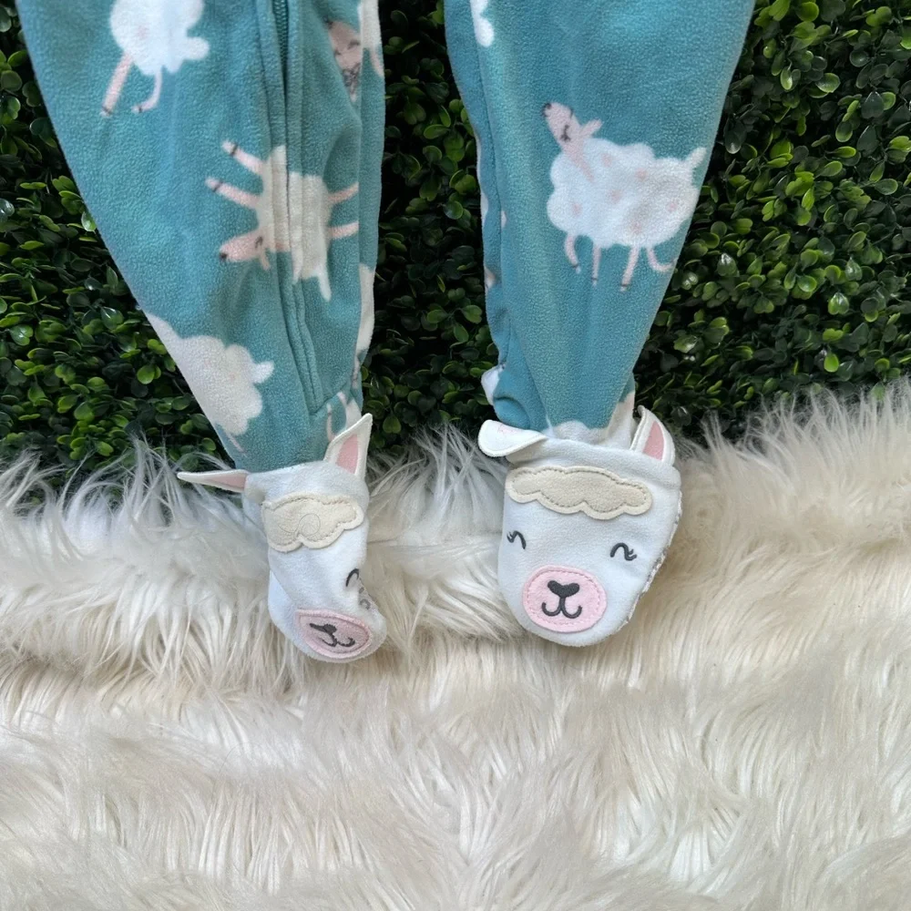 Carter's sheep print‎ footie pajamas nwot